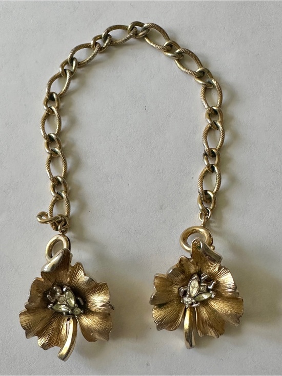 Trifari Jewelry - Vintage Crown Trifari Fur Sweater Clips Earrings Gold Tone Rhinestone Bug Leaf